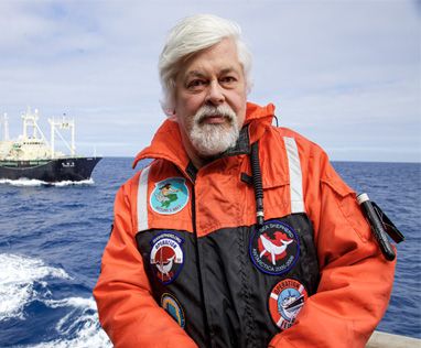 Paul Watson sur son bateau