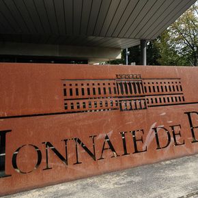 Entrée de l'usine de la monnaie de Paris