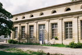 Batiment de la salle de l'Orangerie de Cazalet